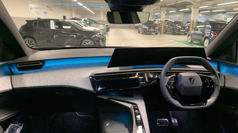 Peugeot 3008 73Kwh Gt Suv 210 Ps KS25FPV  #4