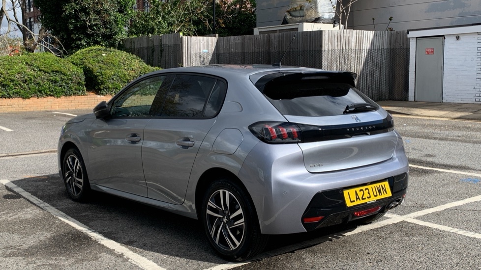 Peugeot 208 1.2 Puretech Allure Premium Hatchback LA23UWN  #5