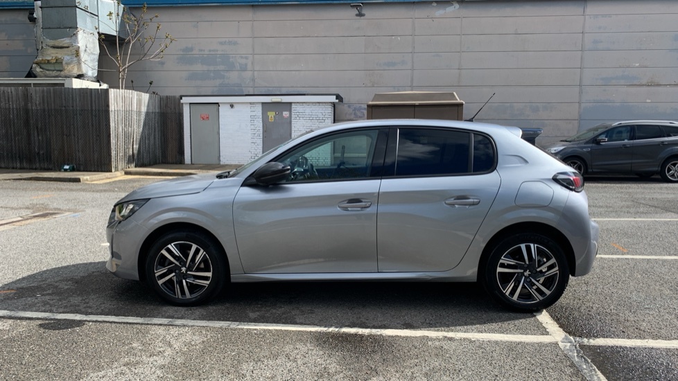Peugeot 208 1.2 Puretech Allure Premium Hatchback LA23UWN  #6