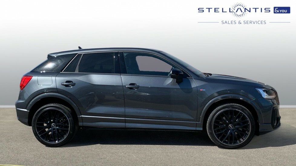 Audi Q2 1.5 Tfsi Cod 35 Black Edition Suv S Tro GV75LKE #2