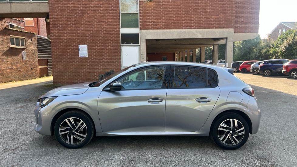 Peugeot 208 1.2 Puretech Allure Premium Hatchback M MC22BVN  #6