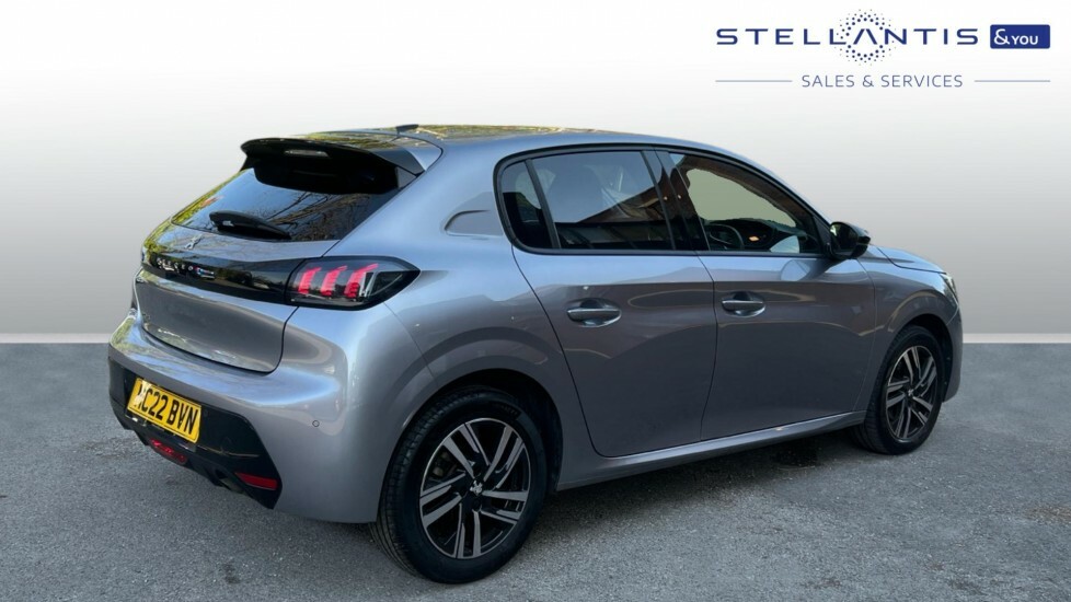 Peugeot 208 1.2 Puretech Allure Premium Hatchback M MC22BVN  #3