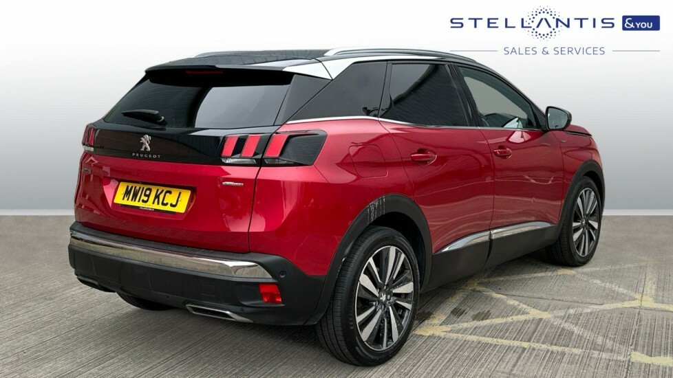 Peugeot 3008 1.5 Bluehdi Gt Line Premium Suv MW19KCJ Red #3