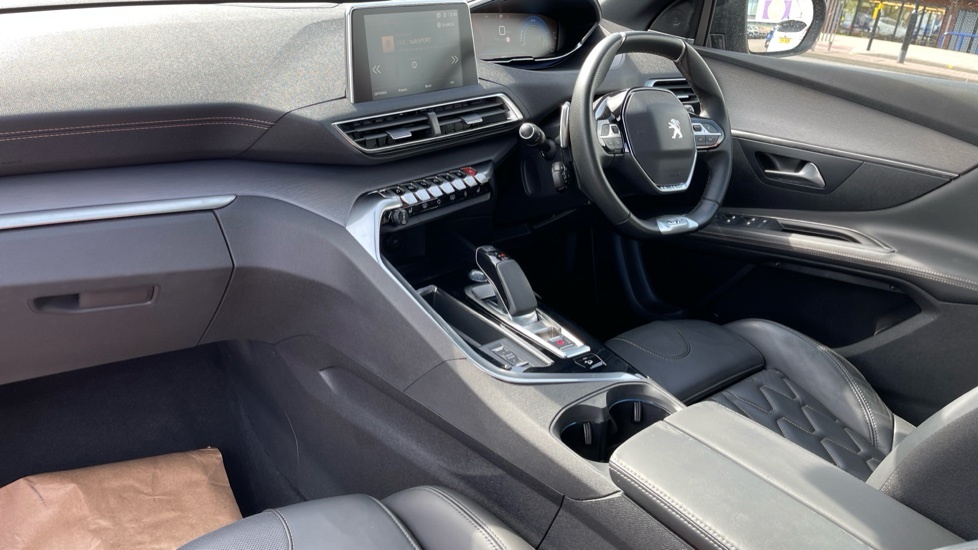 Peugeot 3008 1.6 13.2Kwh Gt Suv Plug-in Hybrid E-eat  #4