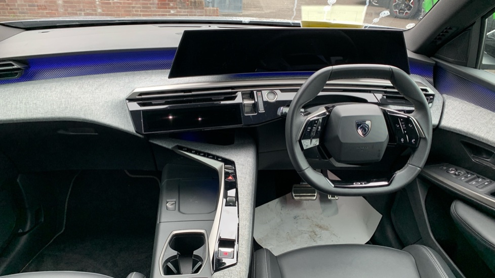 Peugeot 3008 73Kwh Gt Suv 210 Ps KS25FPK  #4