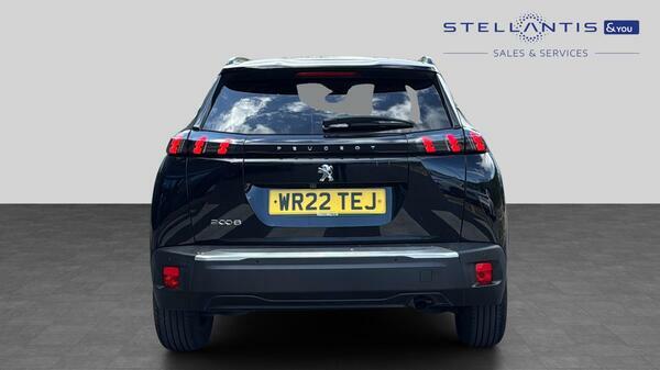 Peugeot 2008 1.2 Puretech Allure Premium Suv WR22TEJ #4