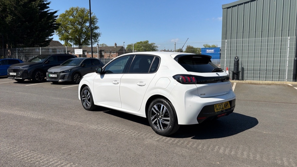 Peugeot 208 1.2 Puretech Allure Premium Hatchback M GJ22AHY  #5