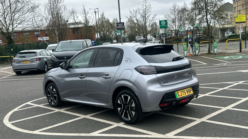Peugeot e-208 50Kwh Allure 7.4Kw Charger  #5