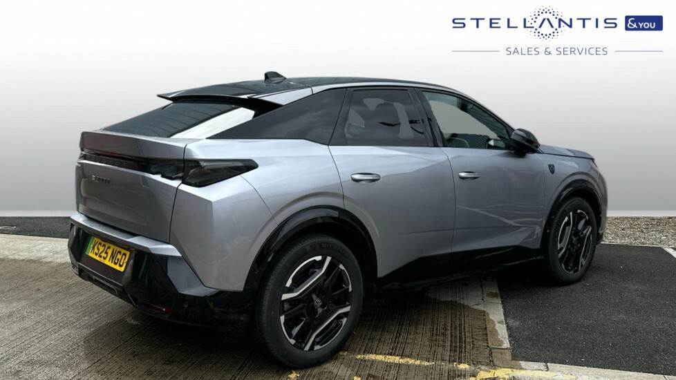 Peugeot 3008 73Kwh Gt Suv 210 Ps KS25NGO  #3
