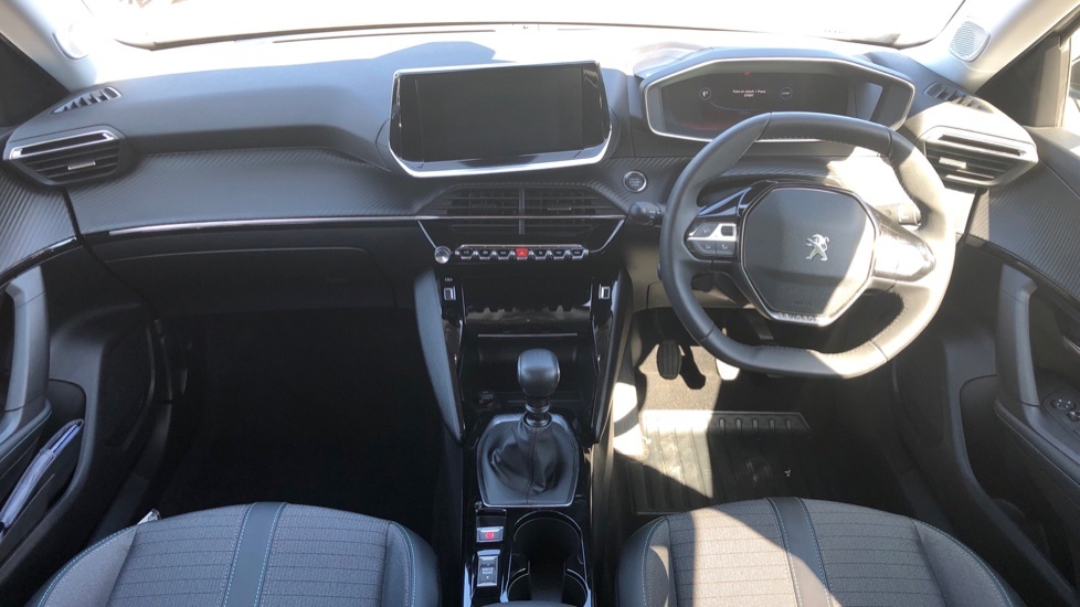 Peugeot 2008 1.2 Puretech Allure Premium Suv  #4