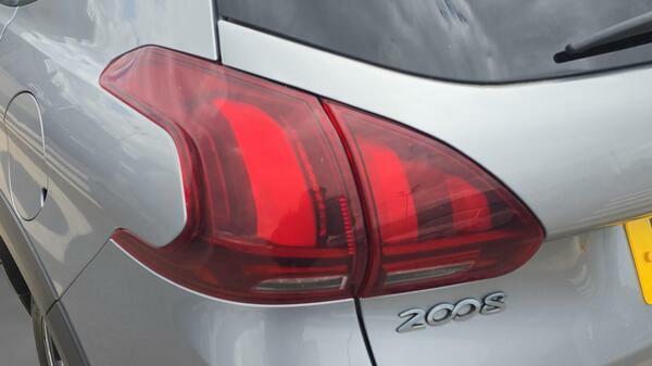 Peugeot 2008 1.2 Puretech Gt Line Suv Euro 6  #5