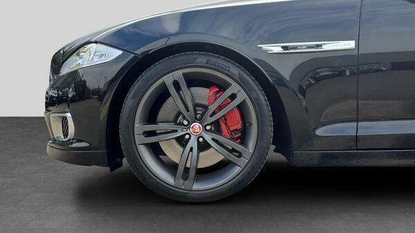 Jaguar XJR V8 Black #14