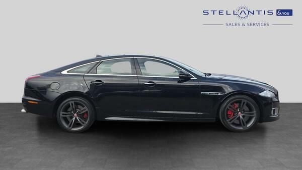 Jaguar XJR V8 Black #2