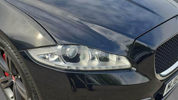 Jaguar XJR V8 Black #9