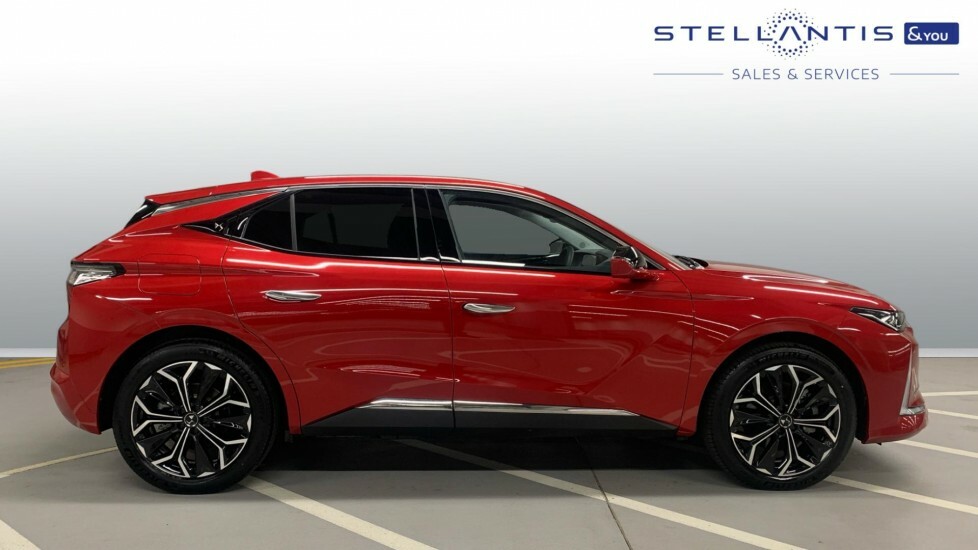 DS DS 4 1.6 E-tense 12.4Kwh Rivoli Hatchback Pl #2