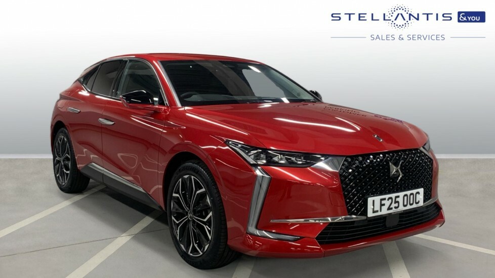 DS DS 4 1.6 E-tense 12.4Kwh Rivoli Hatchback Pl