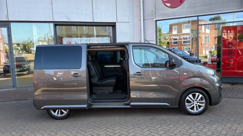 Peugeot e-Traveller E-traveller Allure Brown #55