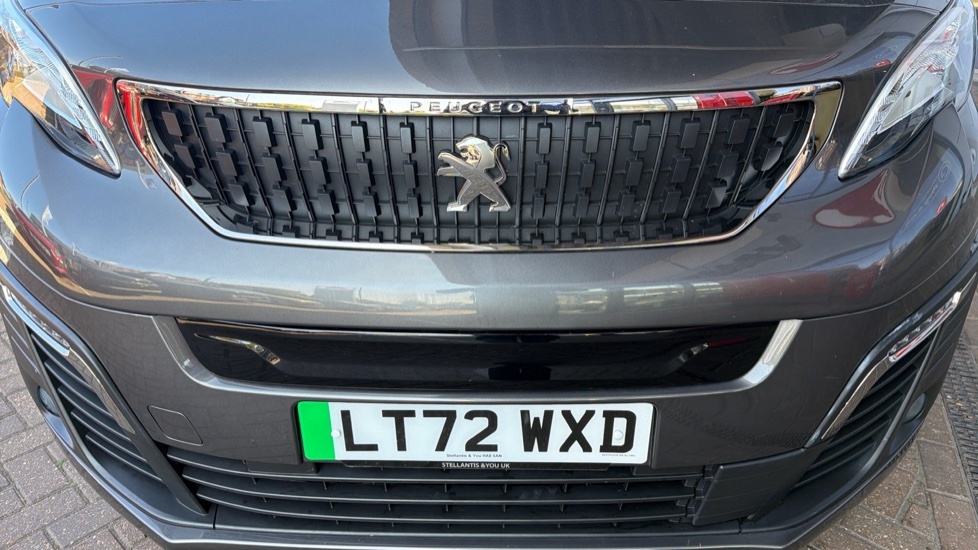 Peugeot e-Traveller E-traveller Allure Brown #42