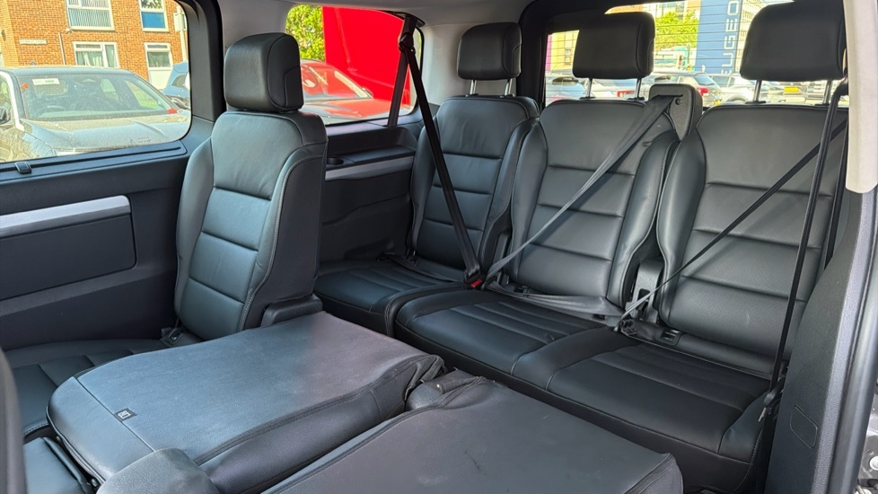 Peugeot e-Traveller E-traveller Allure Brown #48