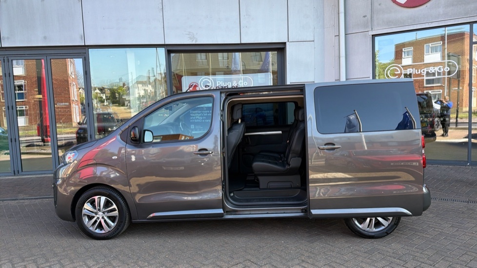 Peugeot e-Traveller E-traveller Allure Brown #58
