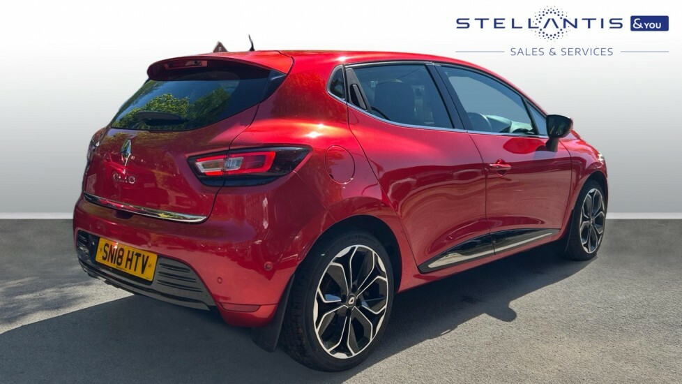 Renault Clio 0.9 Tce Signature Nav Hatchback  #3