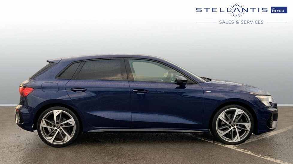 Audi A3 2.0 Tdi 35 Edition 1 Sportback S Tronic BG22CKU #2