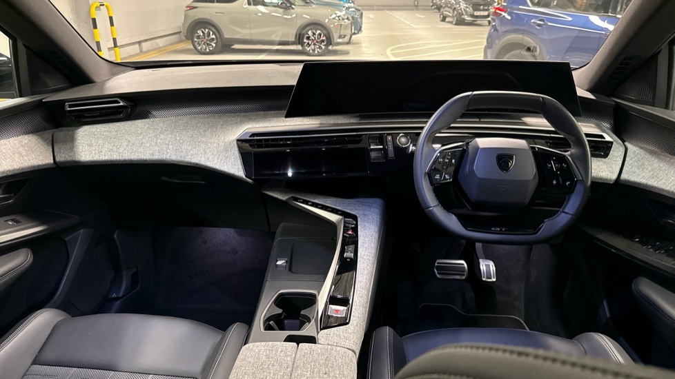Peugeot 3008 73Kwh Gt Suv 210 Ps KS25FPE  #4