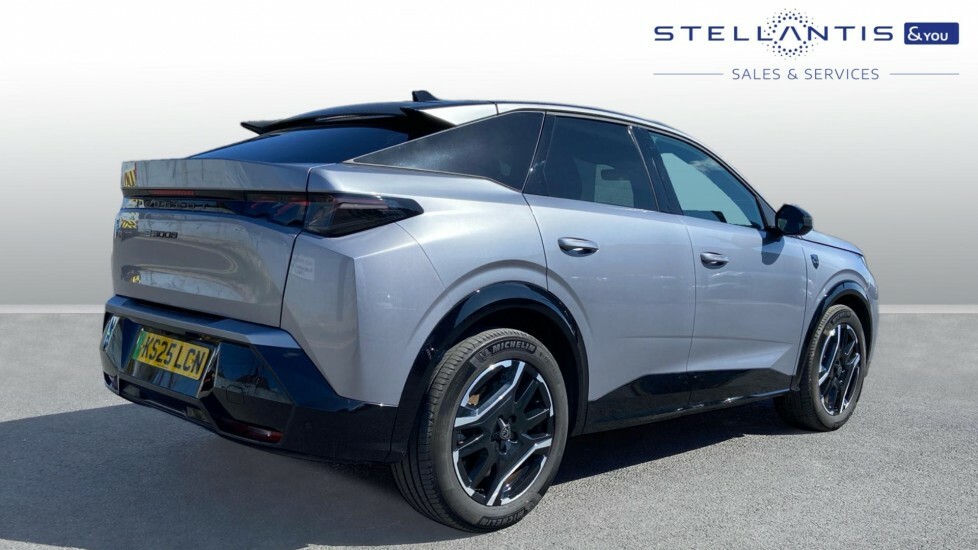 Peugeot 3008 73Kwh Gt Suv 210 Ps KS25LCN  #3