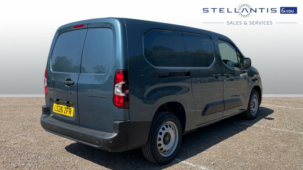 Peugeot Partner 1.5 Professional Plus Panel Van 6Dr LS26ZFR  #3