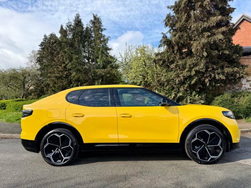Ford Capri 210Kw Premium 77Kwh - 2025 25 YO25LYF Yellow #6
