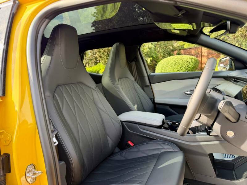 Ford Capri 210Kw Premium 77Kwh - 2025 25 YO25LYF Yellow #2