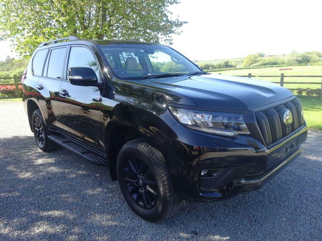 Toyota Land Cruiser 2.8D Invincible Suv Black #3