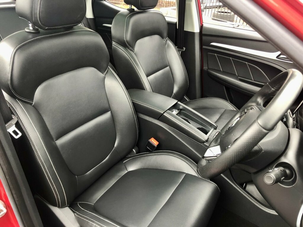 MG ZS Suv PO70XBS Red #5