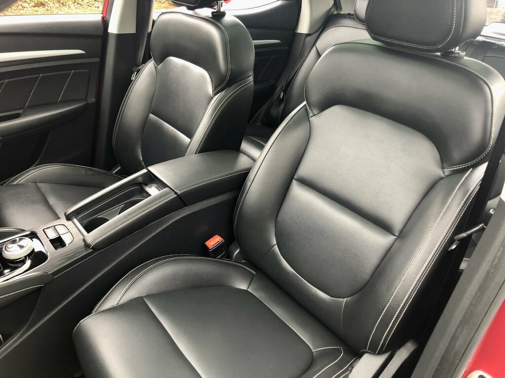 MG ZS Suv PO70XBS Red #6