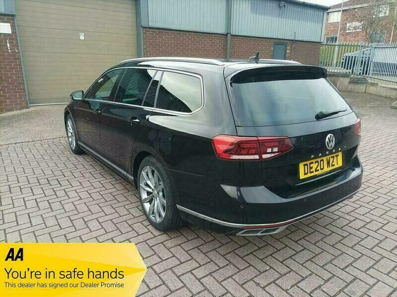 Volkswagen Passat 2.0 Tdi Evo R-line DE20WZT Black #4