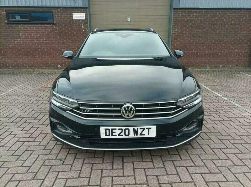 Volkswagen Passat 2.0 Tdi Evo R-line DE20WZT Black #2