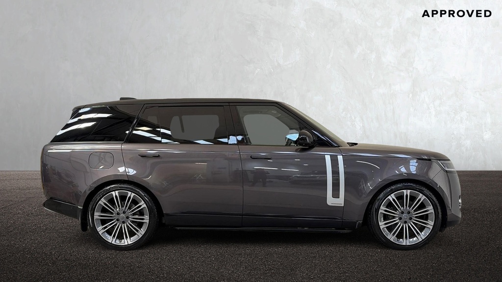 Land Rover Range Rover P400 #4