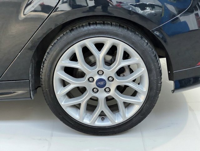 Ford Focus Tdci St-line Hatchback BJ67OSW Black #4