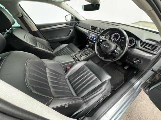 Skoda Superb Tsi Iv 13Kwh Se KY70UHA Grey #6