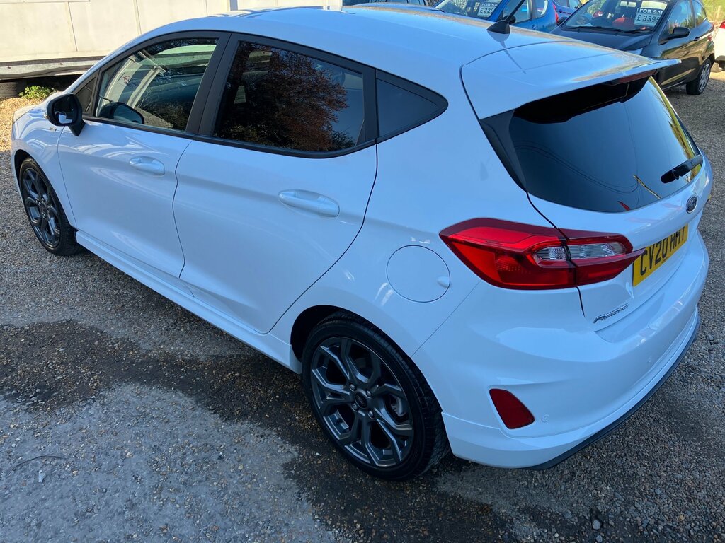 Ford Fiesta 1.0 St-line. Sporty 1St Car. White. 5Dr. Low Mi CV20HHY White #4