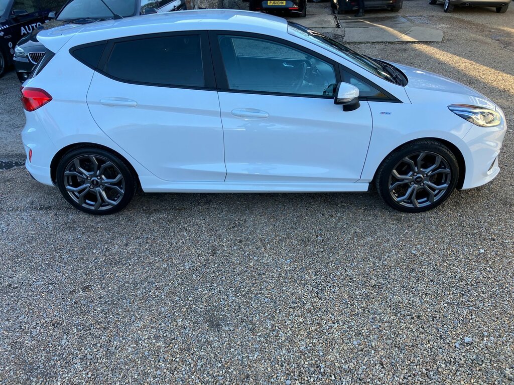 Ford Fiesta 1.0 St-line. Sporty 1St Car. White. 5Dr. Low Mi CV20HHY White #5