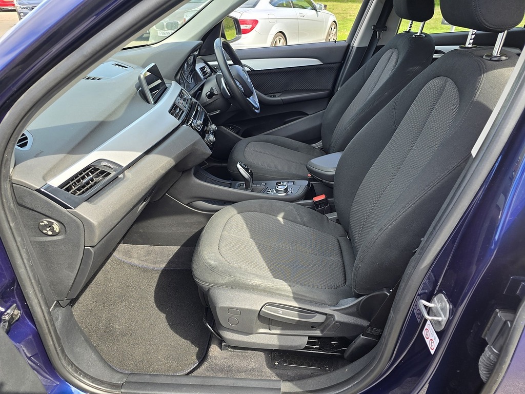 BMW X1 20D Se HY67YJF Blue #4