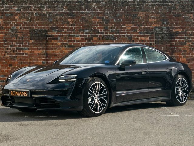 Porsche Taycan Performance Plus 93.4Kwh Turbo Saloon Black