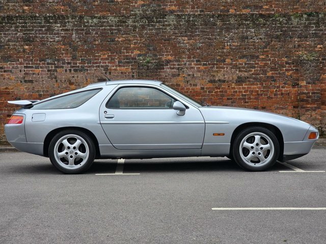 Porsche 928 Gts Blue #16
