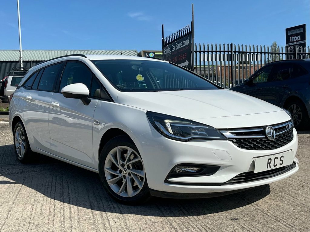 Vauxhall Astra 1.6L Design White