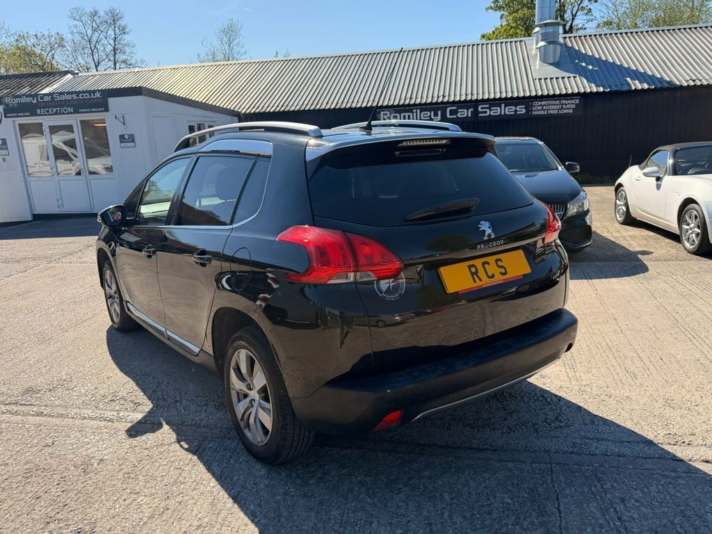Peugeot 2008 1.2L Crossway Black #4