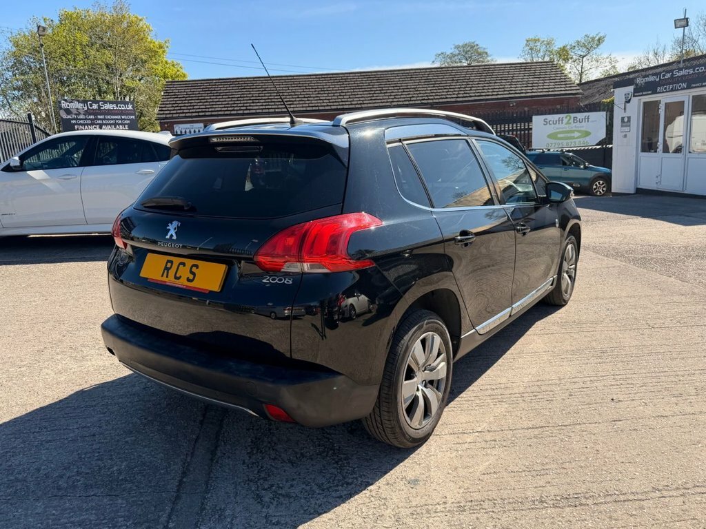 Peugeot 2008 1.2L Crossway Black #2