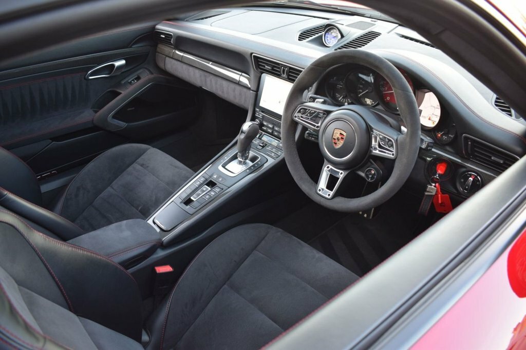 Porsche 911 3L 991 Carrera 4 Gts YT68VJP Red #3