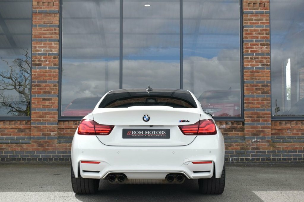BMW M4 3L Competition YG69SYU White #6