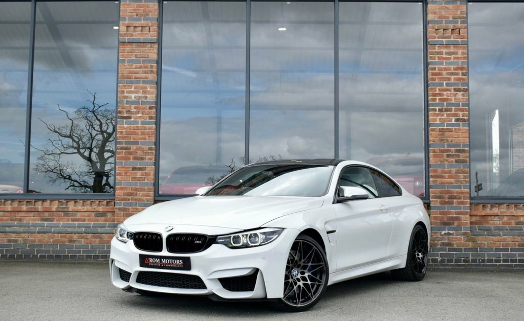BMW M4 3L Competition White